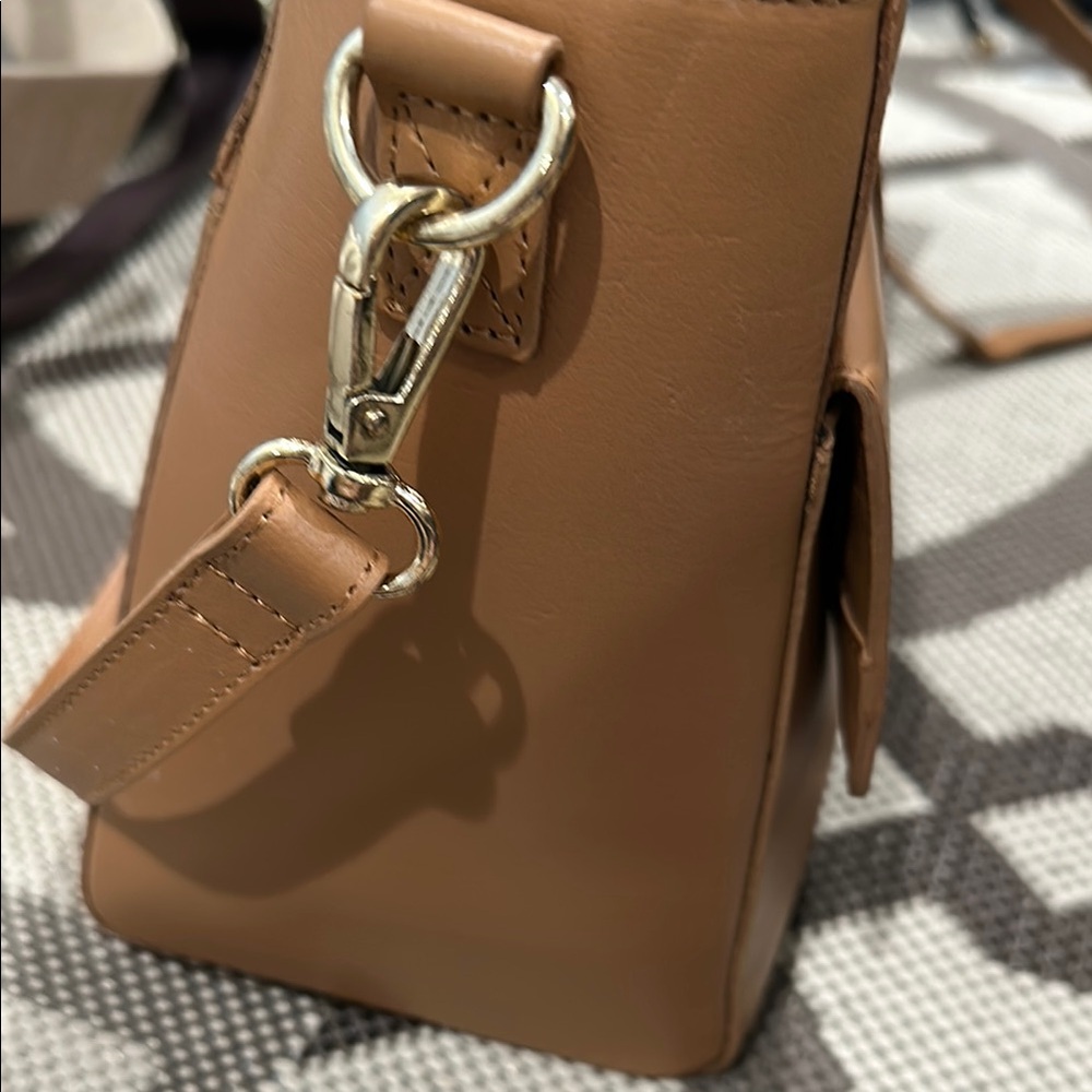 Tan Leather Women's Bag - Picture 9 of 10